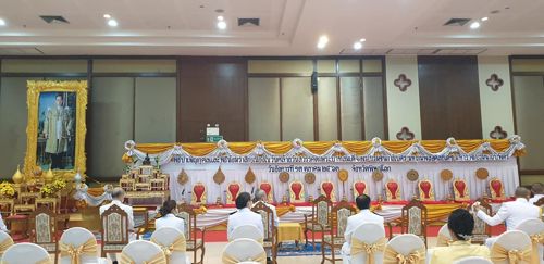 วันที่ 13 ตุลาคม 2563 สำนักงาน กสทช. เขต 33 ร่วมกิจกรรมทำบุญตักบาตร, วางพวงมาลา และถวายบังคม ในพิธีบำเพ็ญกุศลและพิธีน้อมรำลึก ในพระมหากรุณาธิคุณ เนื่องในวันคล้ายวันสวรรคตพระบาทสมเด็จพระบรมชนกาธิเบศร มหาภูมิพลอดุลยเดชมหาราช บรมนาถบพิตร 