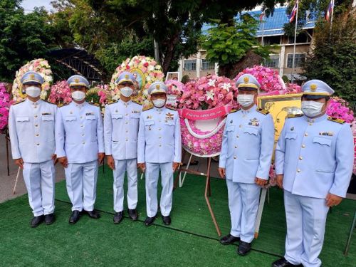    วันที่ 23 ต.ค.65 ผู้อำนวยการ สำนักงาน กสทช. เขต 33 พร้อมพนักงาน สำนักงาน กสทช.เขต 33 ได้ร่วมพิธีวางพวงมาลาเพื่อน้อมรำลึกเนื่องในวันคล้ายวันสวรรคต พระบาทสมเด็จพระจุลจอมเกล้าเจ้าอยู่หัว